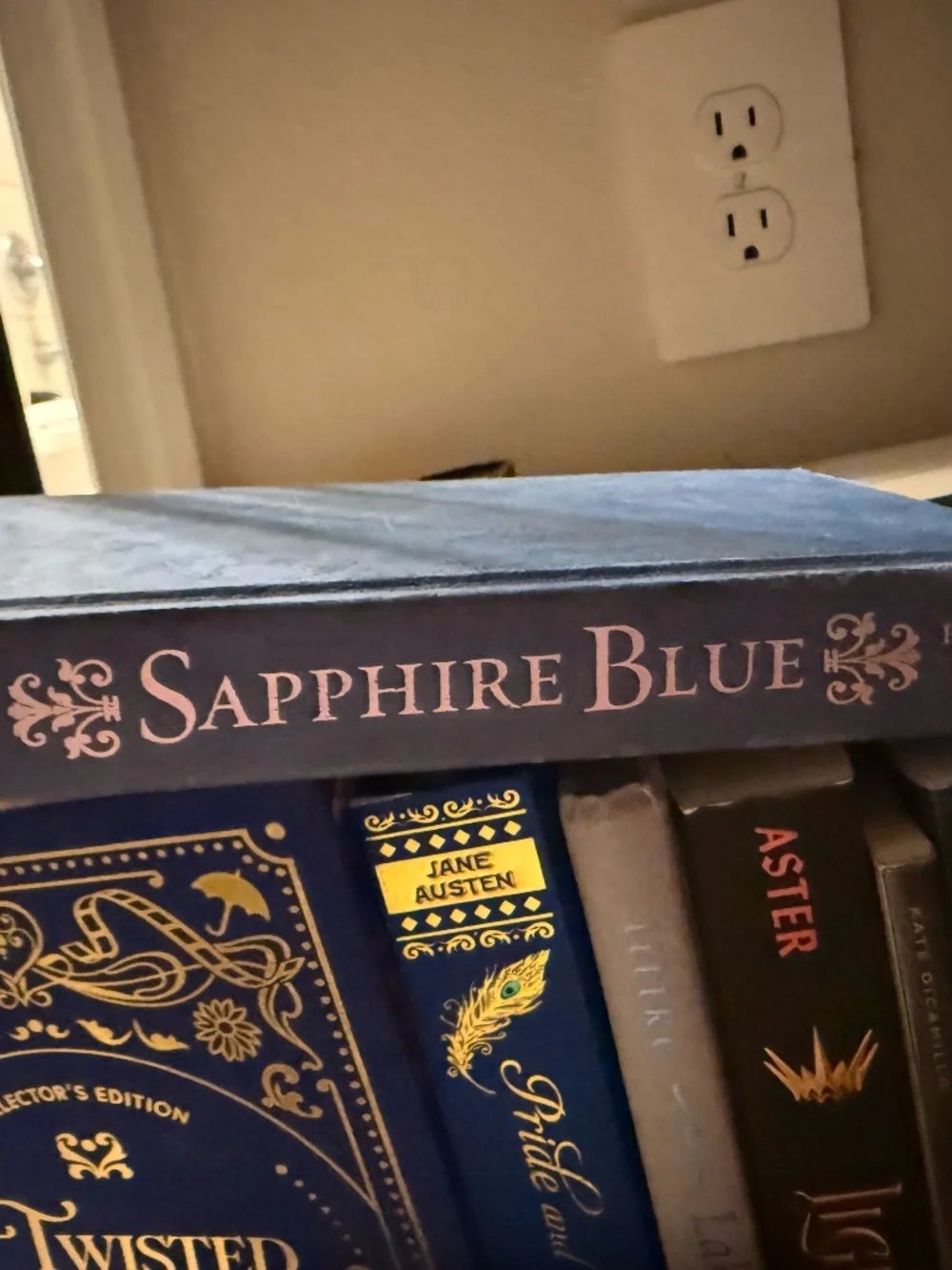 Emerald Green & Sapphire Blue by Kerstin Gier Books